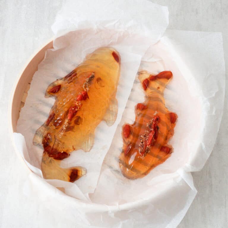 Osmanthus Flower Jelly with Goji Berry 桂花糕 - Nomss.com