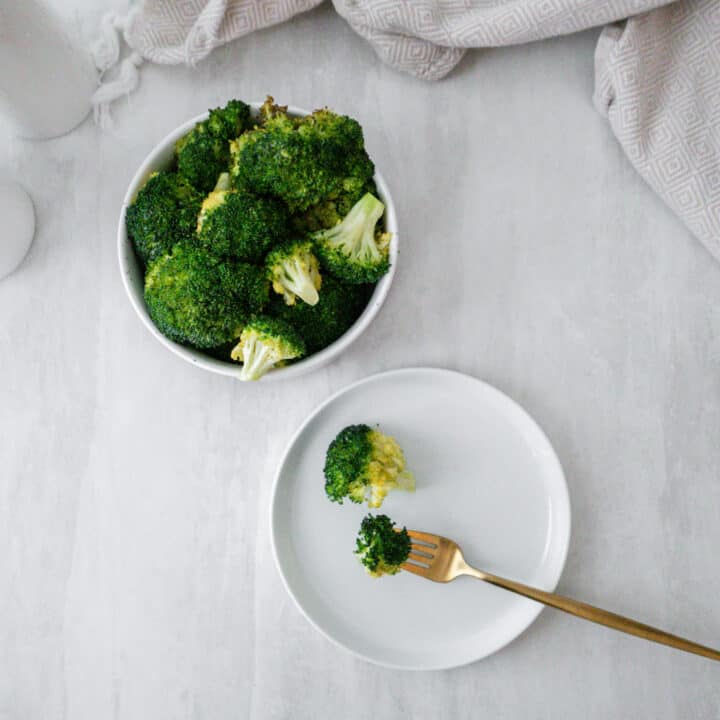 air fryer CRISPY broccoli