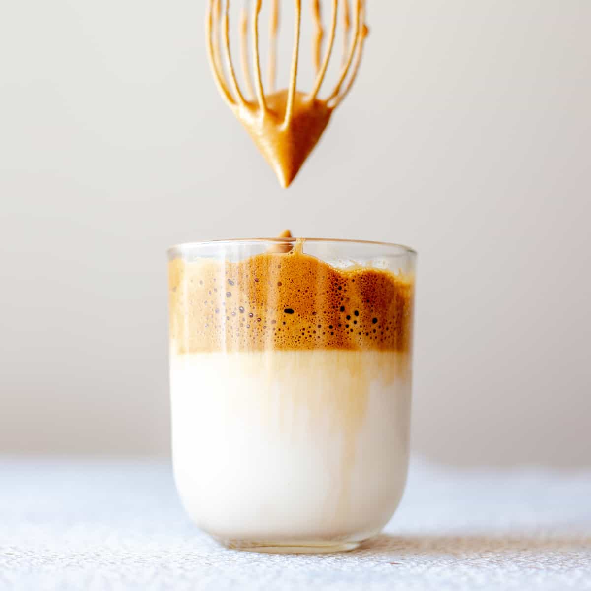 Traditional Dalgona Whipped Coffee Recipe 달고나 커피