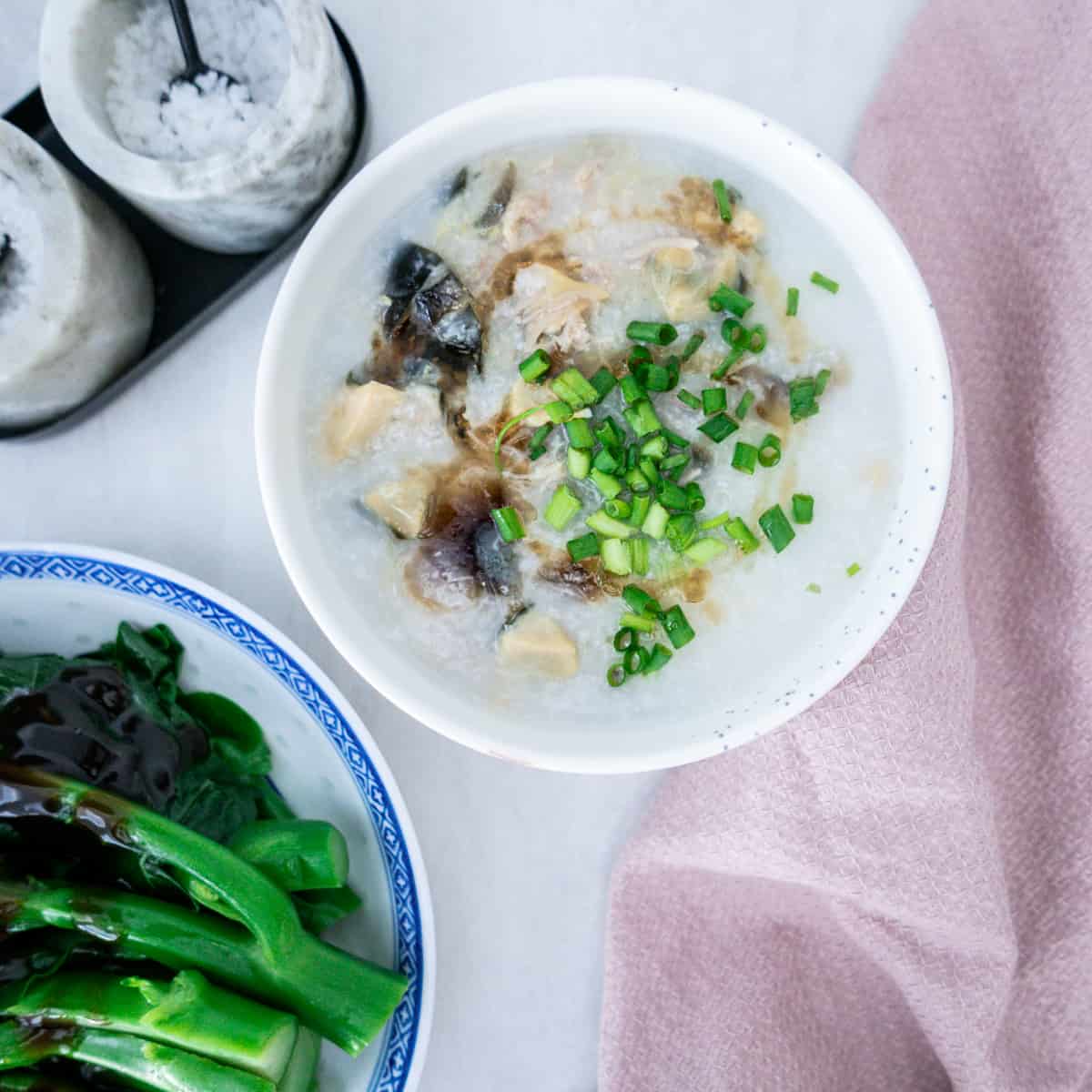 皮蛋瘦肉粥 Instant Pot Salted Pork and Century Egg Congee Recipe