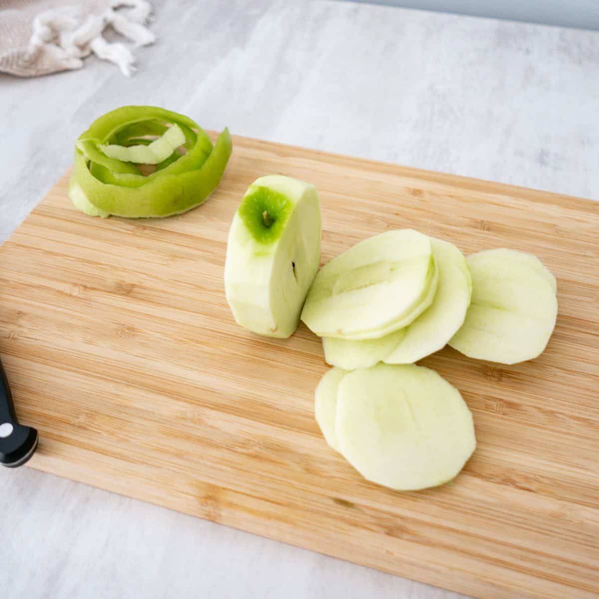 green apple peel and sliced