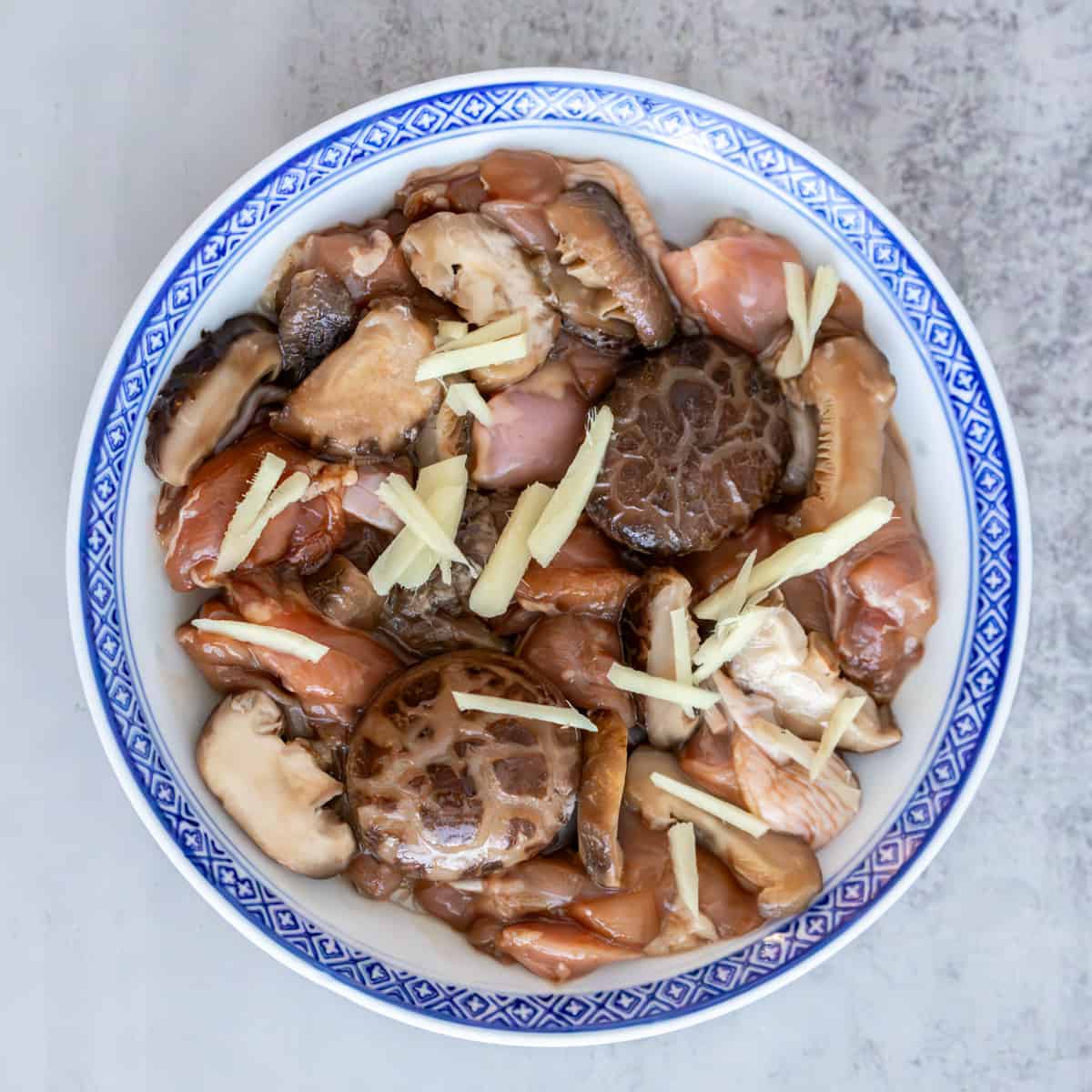 Chinese Steamed Chicken With Shiitake Mushroom 冬菇蒸雞
